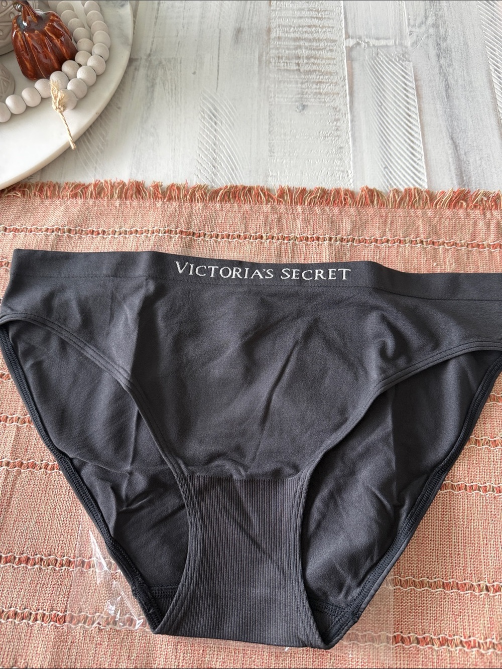 Victoria’s Secret black bikini panty large NWT